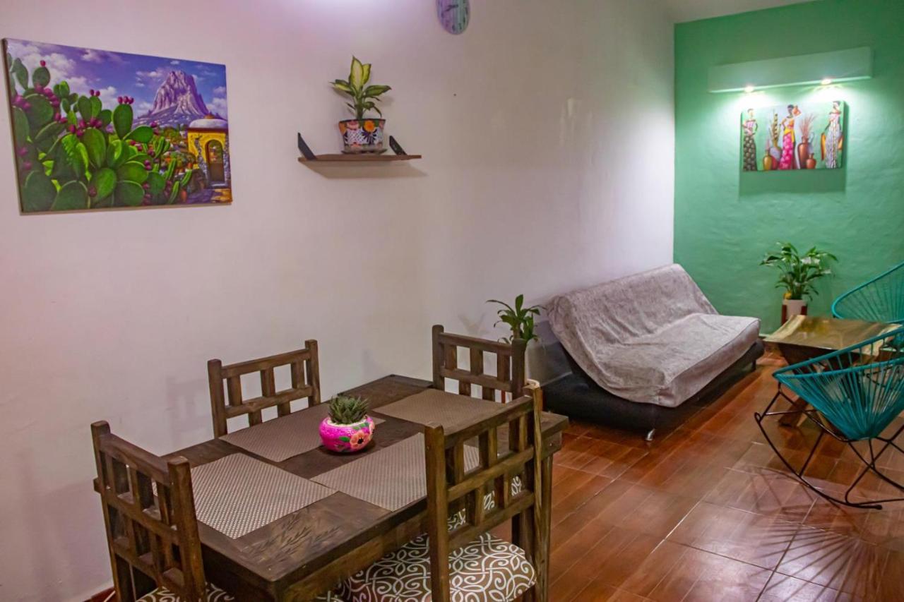 Siga'S House Cancun Centro Екстер'єр фото